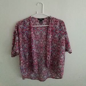 Cardigan with a colorful design